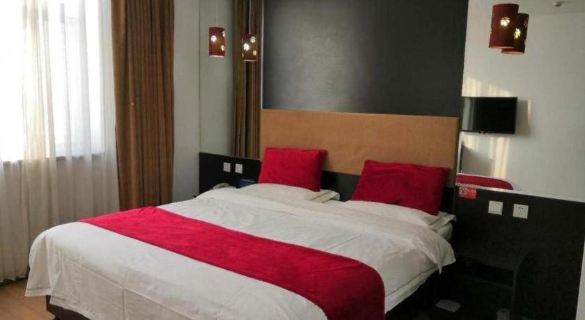 Super 8 Hotel Beijing New National Exhibition Yumin Street Exterior photo